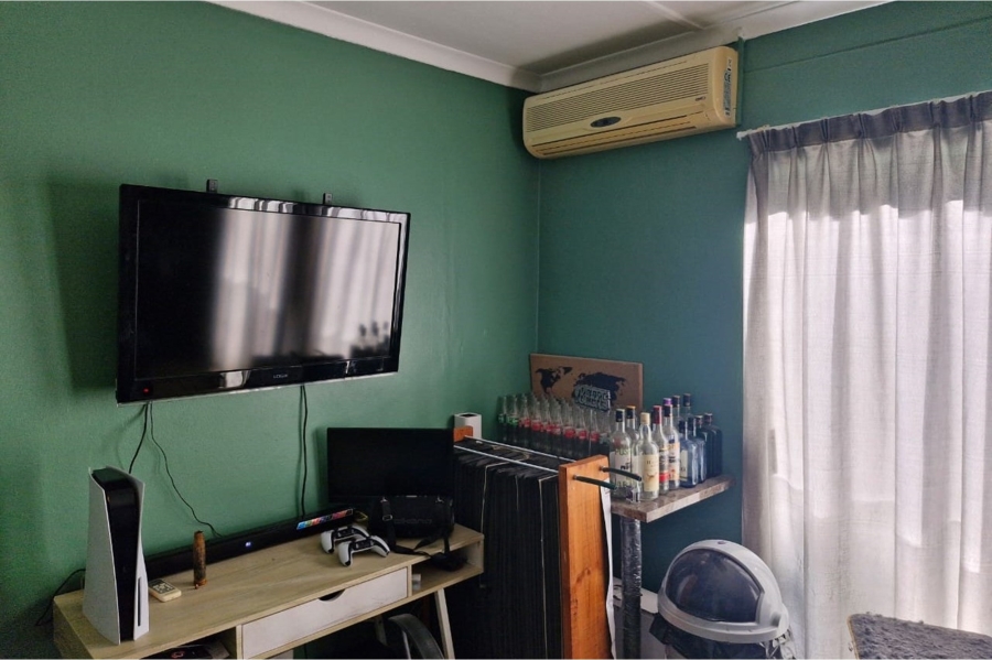 To Let 3 Bedroom Property for Rent in Wilkoppies North West